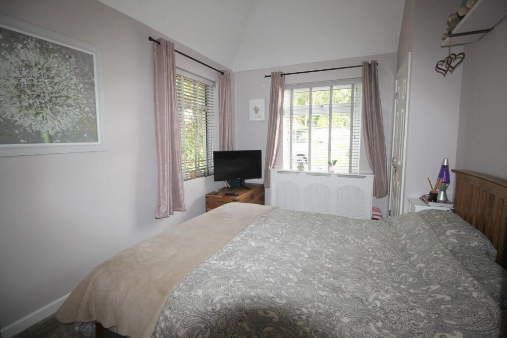 Bed 2.JPG