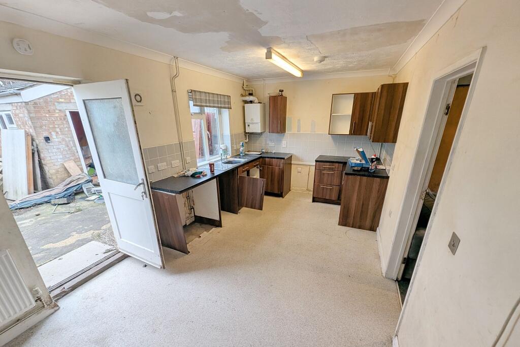 2 Eastwood Avenue, March, PE15 9ND