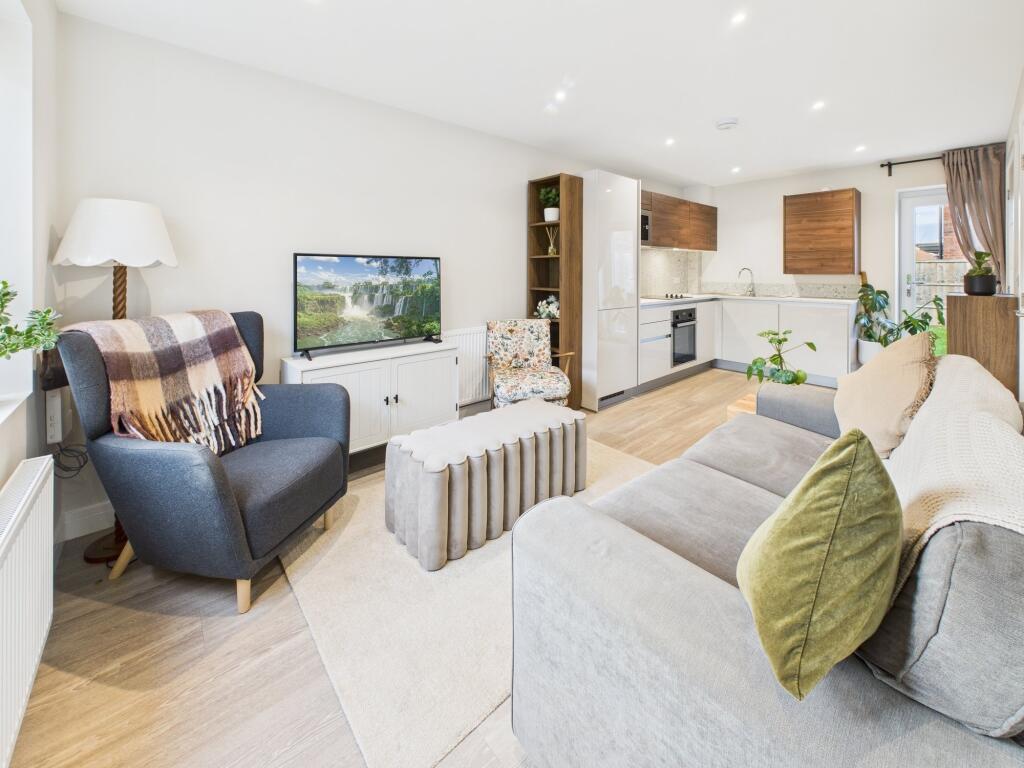open plan lounge &amp; kitchen