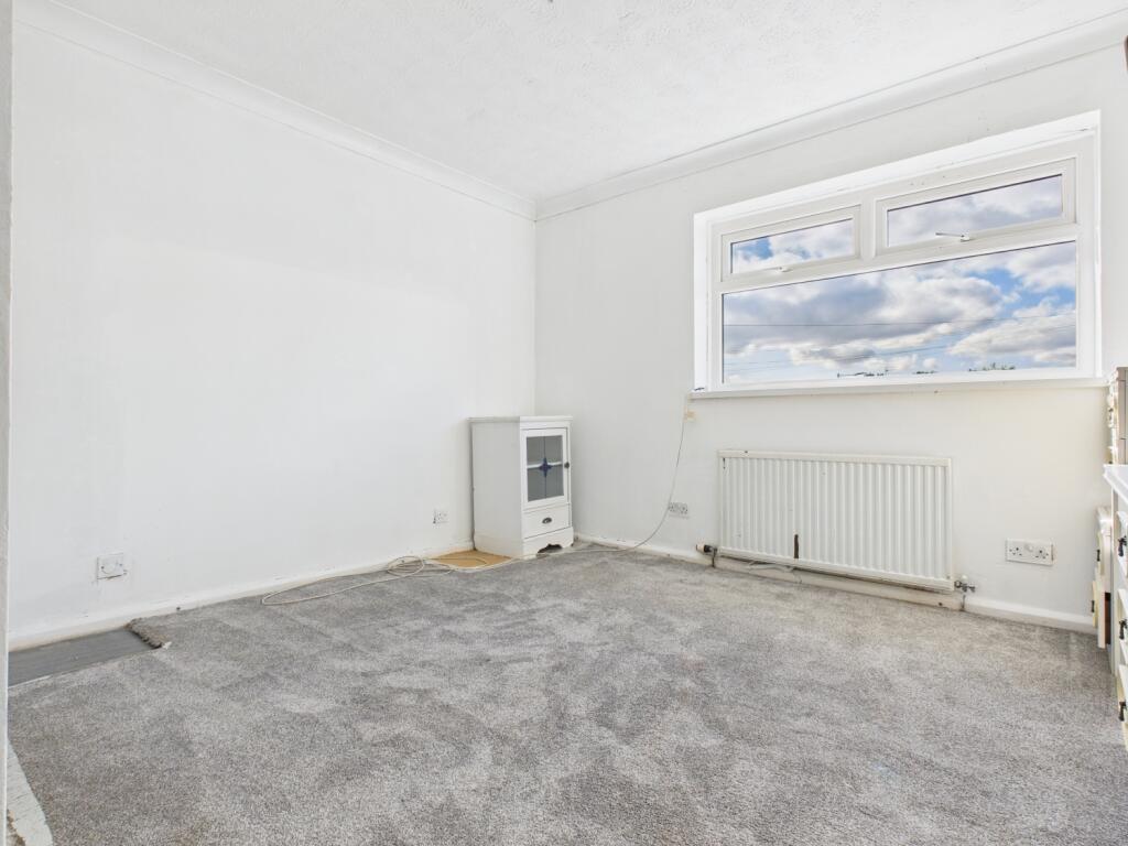 CAM03729G0-PR0147-STILL002