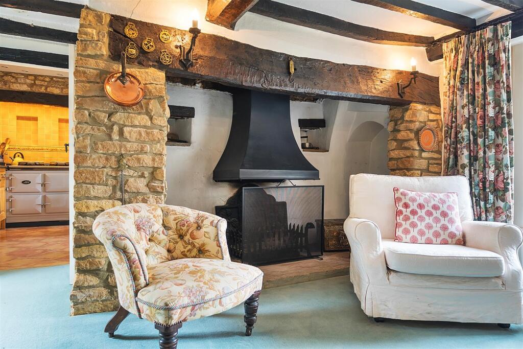 Bricklayers Cottage, 11 Careys Road, Pury End (11)