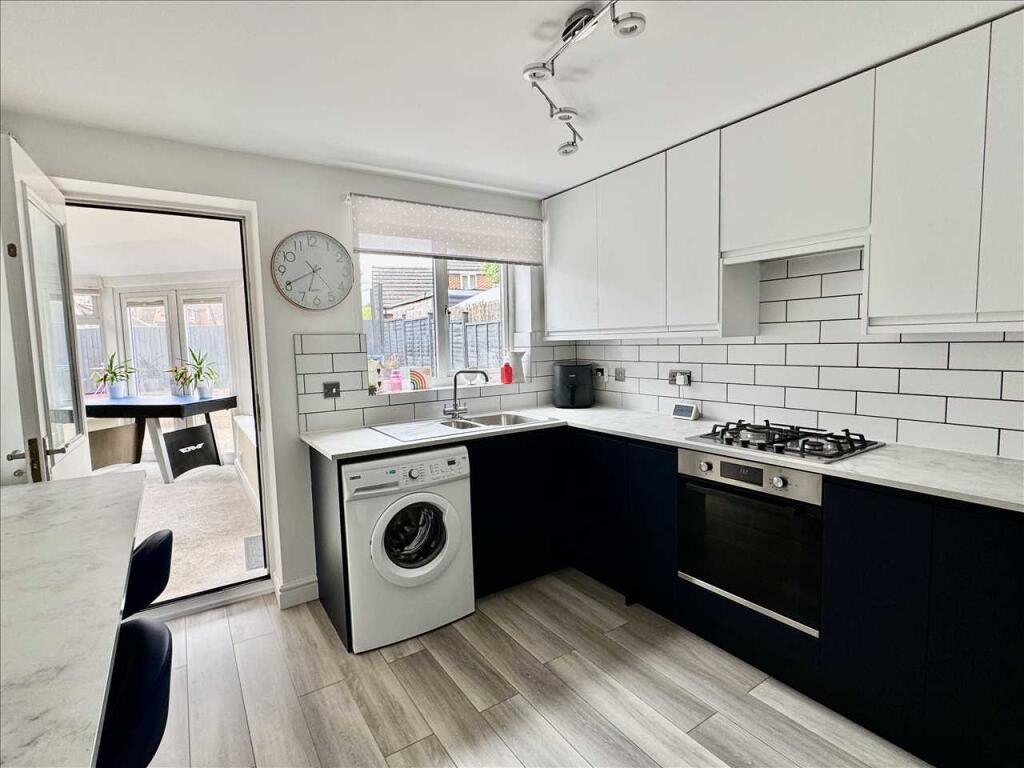 BREAKFAST KITCHEN