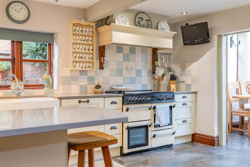 Kitchen/Breakfast Room