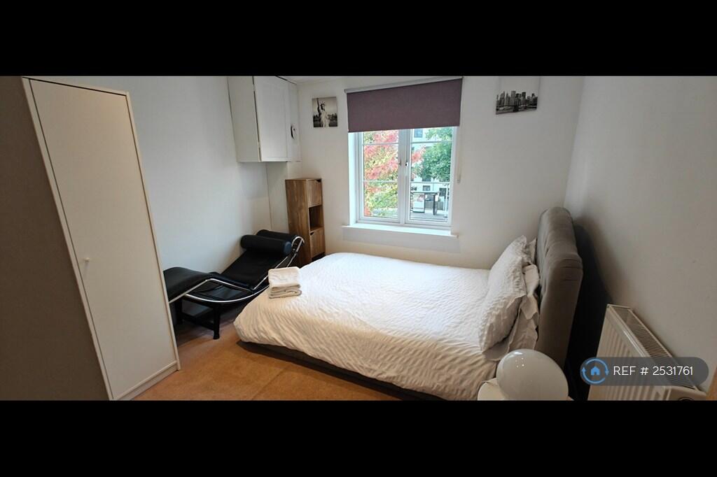 Room 3