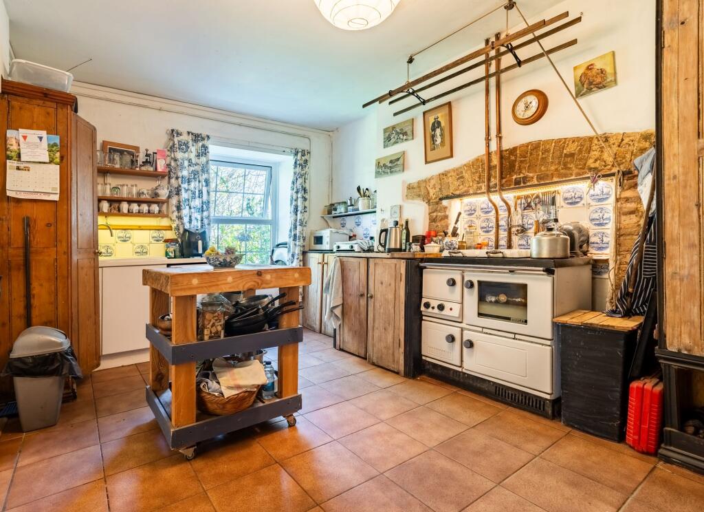 Kitchen/Breakfast area