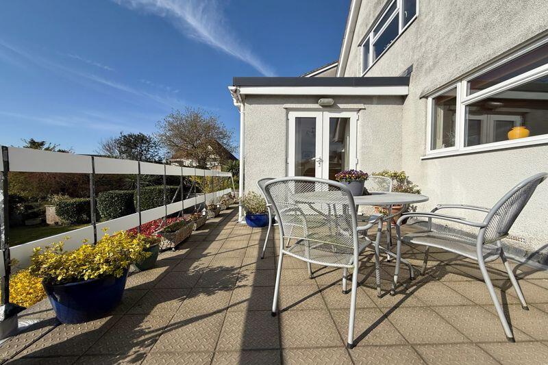Southerly Sun Terrace