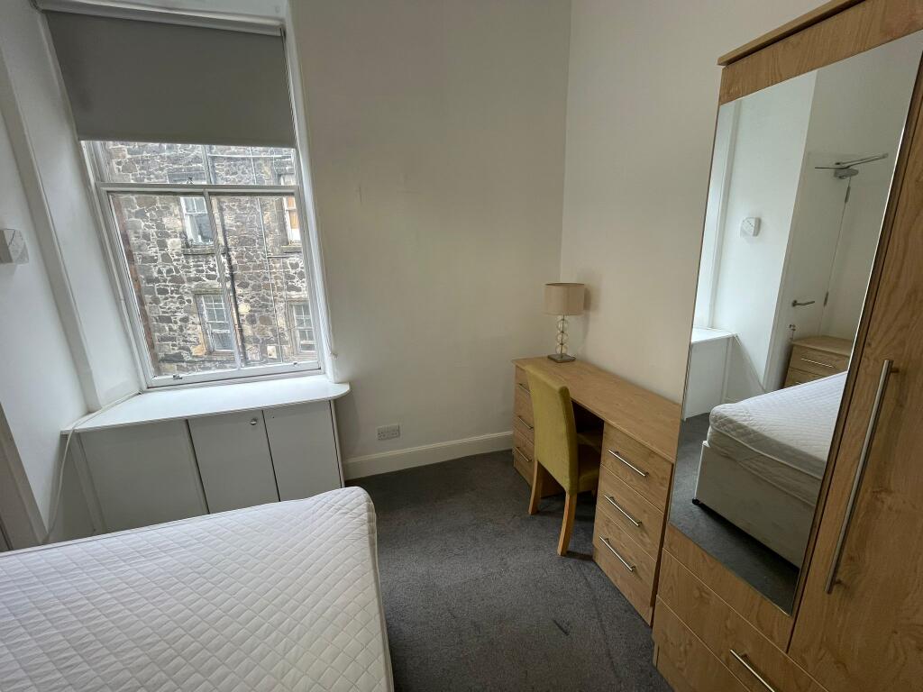 Viewfield Street 8