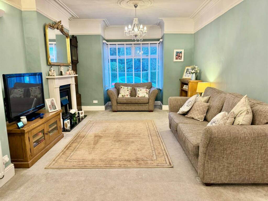 PHOTO-2024-12-05-21-23-29 (19).jpg