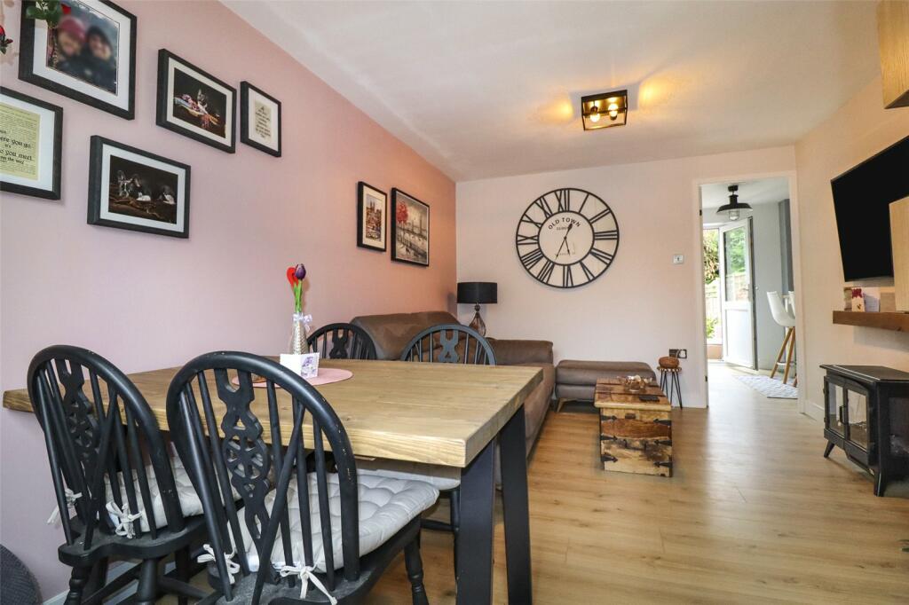 Lounge/ Diner