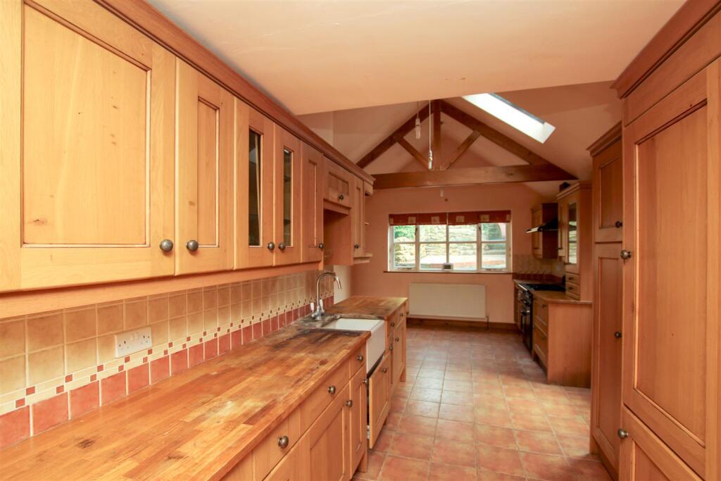 Kitchen &amp; Dining Area - b.JPG
