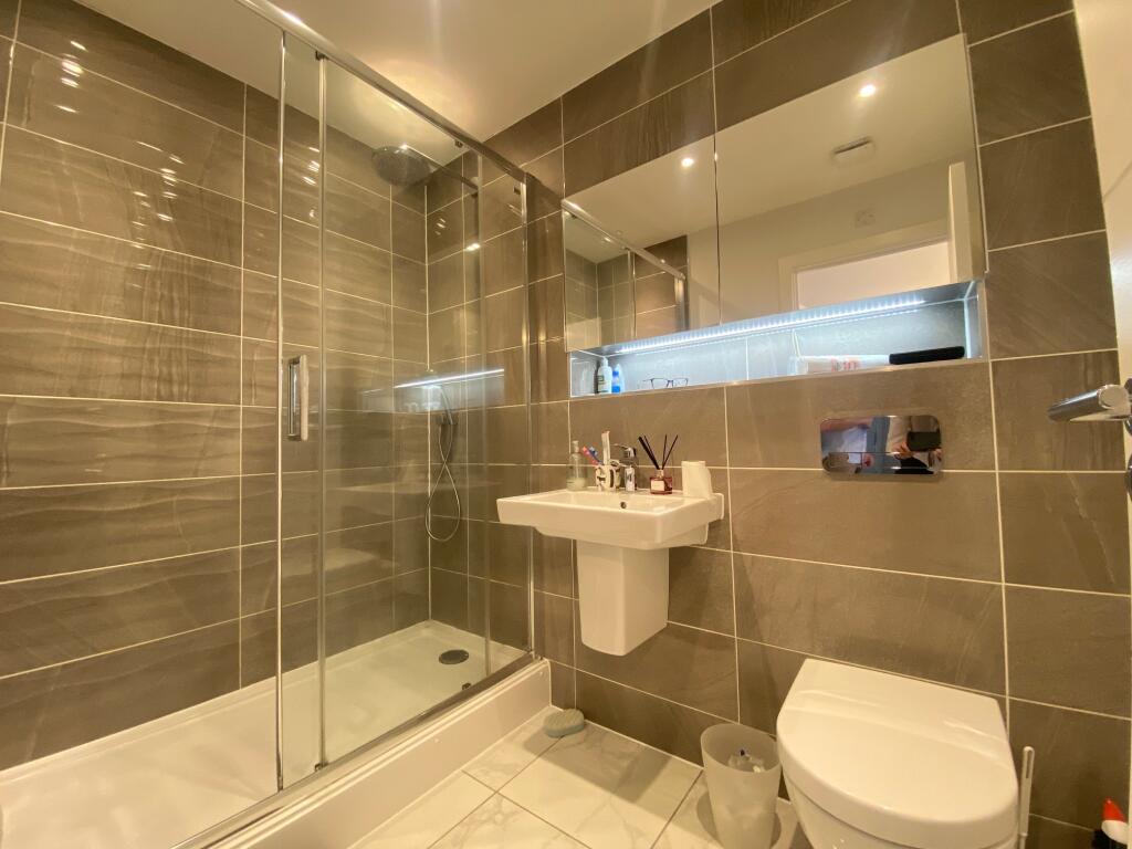 En-suite Bathroom
