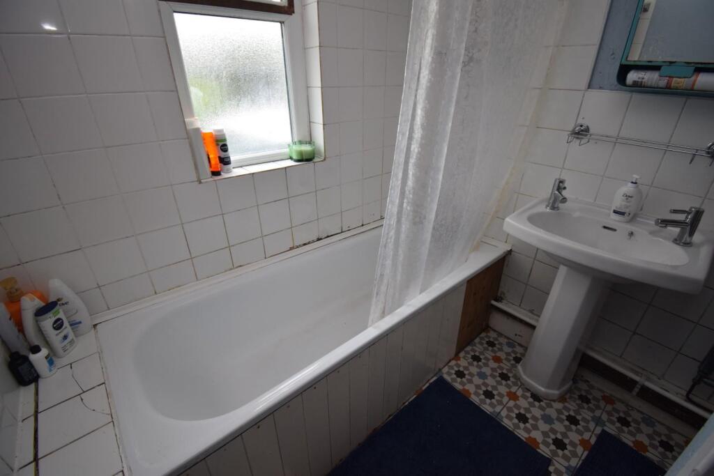Bathroom.JPG