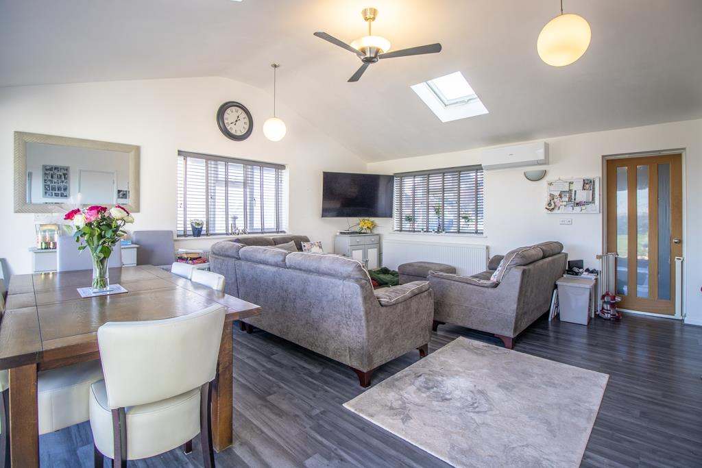 Kitchen/Family Room