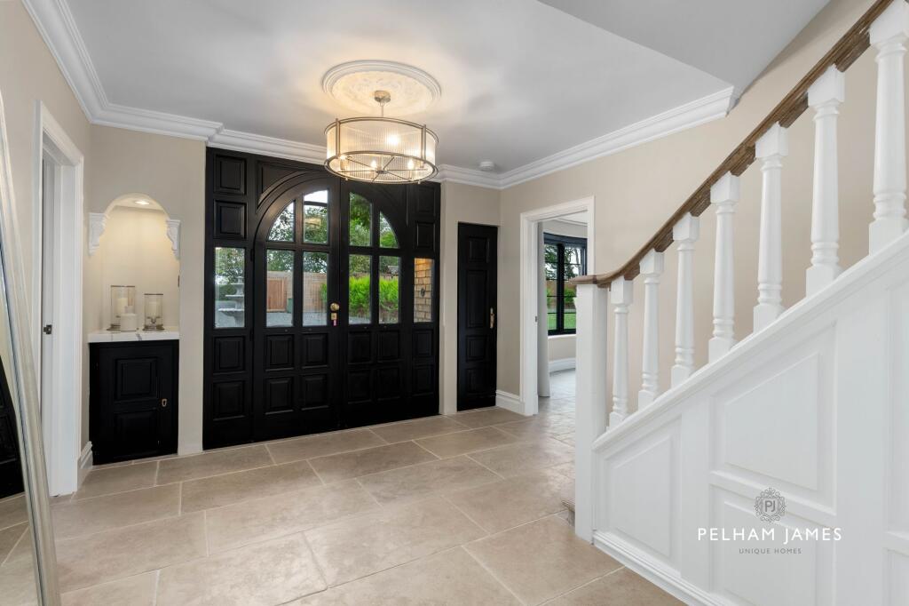 Entrance Hall, Lincoln Road, Peterborough