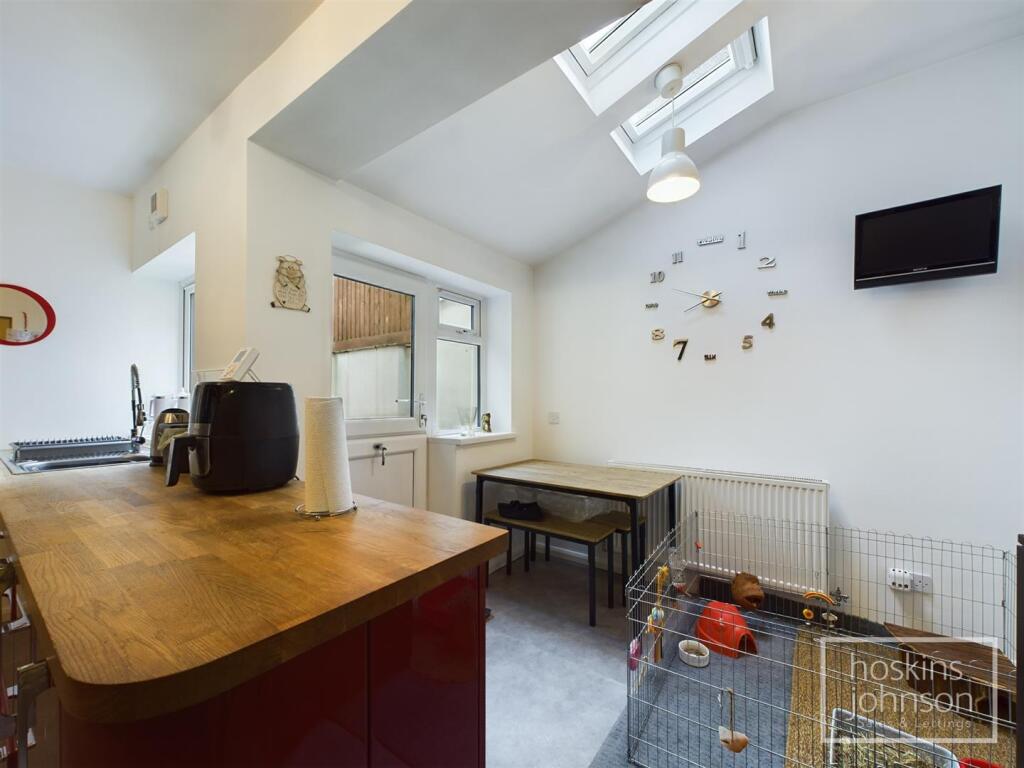 Kitchen/Breakfast Room