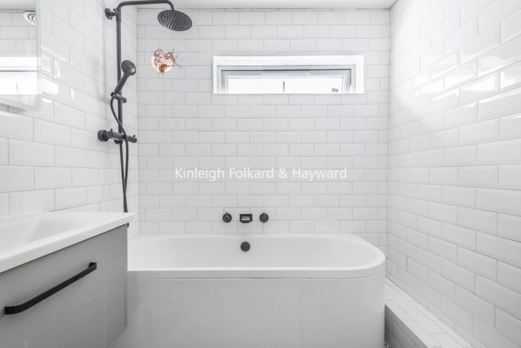 2db0e022-51a5-4d4d-a