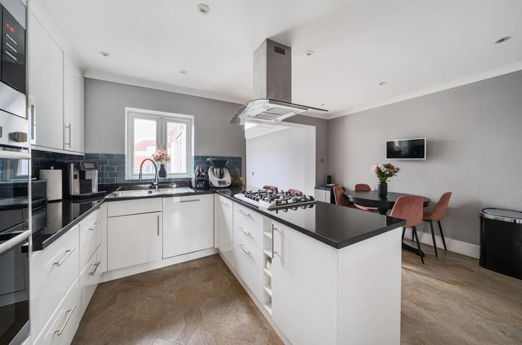 1361231-20-68de4c...