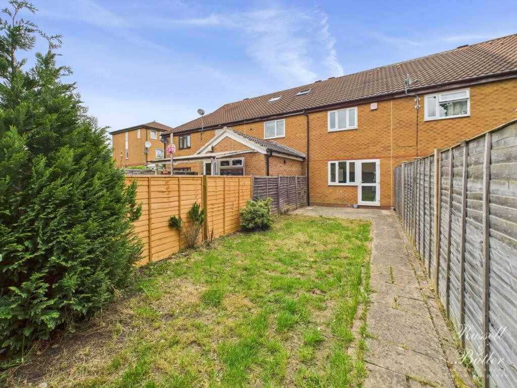 CAM01995G0-PR0307-STILL017