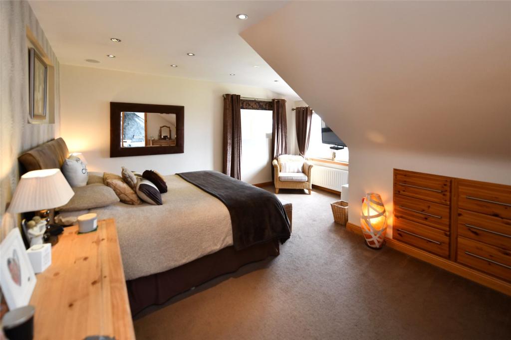 Master Bedrom