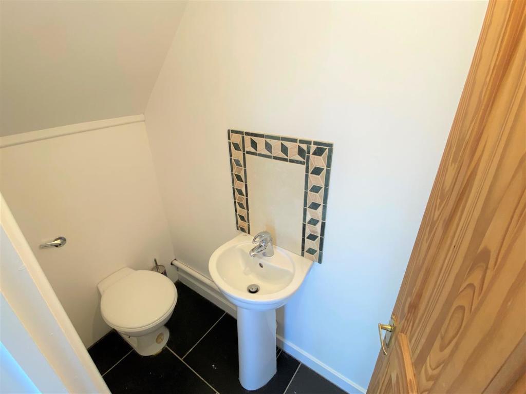 Hillside - The Townhouse WC