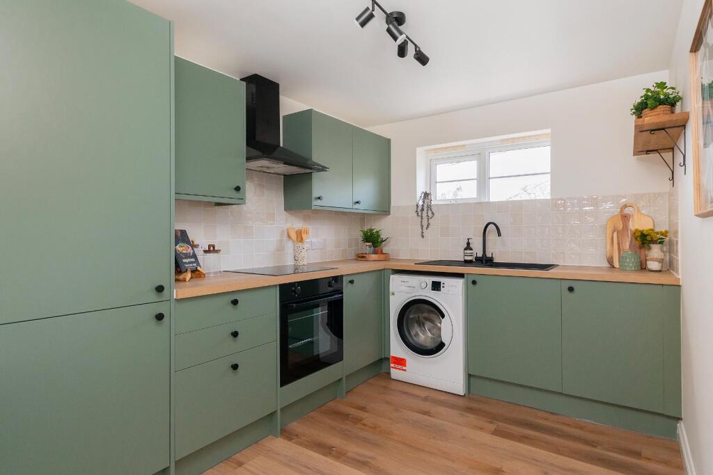 FBFSFSG - Kitchen A.jpg