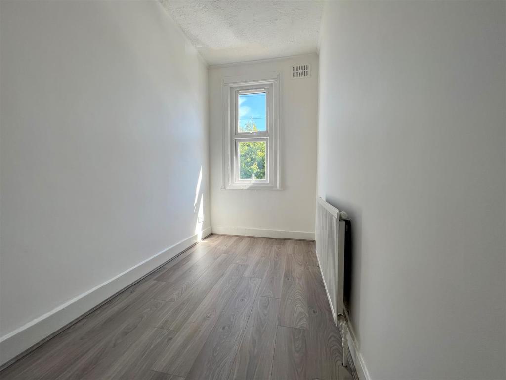 Bedroom.jpg