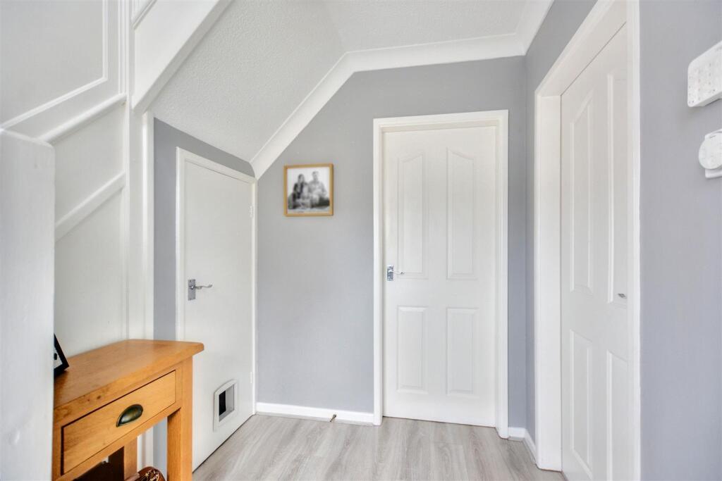 Entrance Hall_1.jpeg