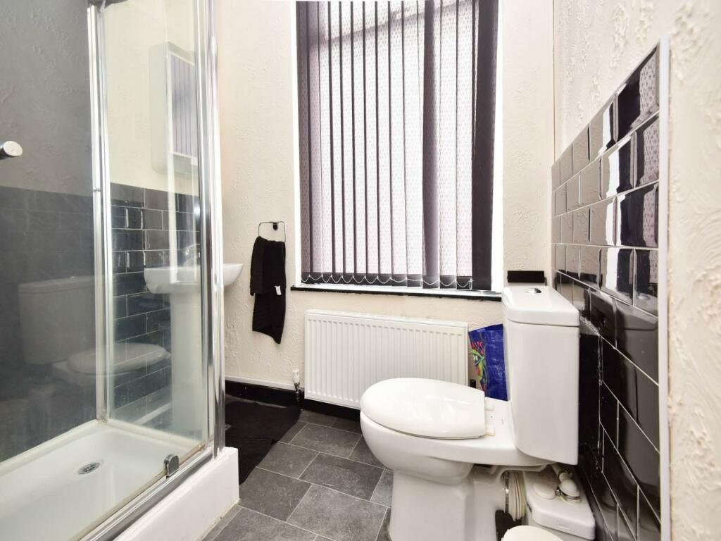 14 Walker St Denton-05.jpg