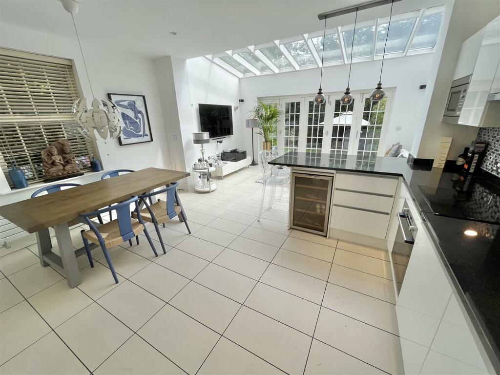Image 2.jpg