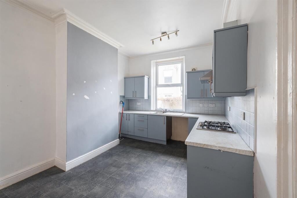 20 Liversidge-18.jpg