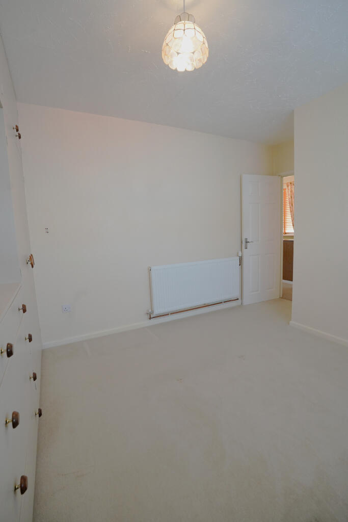 Primary Bedroom IMG3.JPG