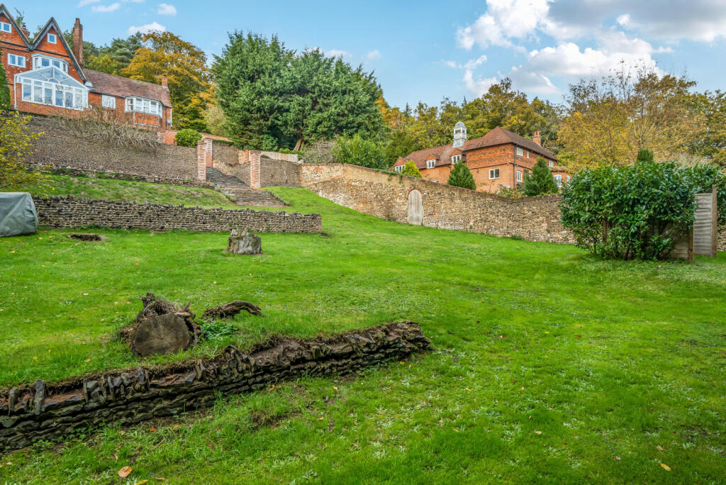 1373662-8-6900d1f...