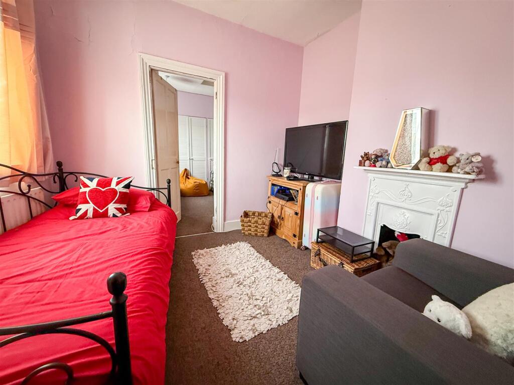 BEDROOM TWO