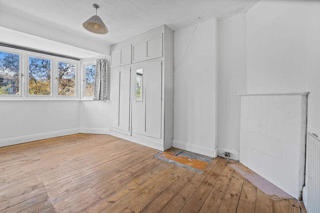 Manor Gardens (12...