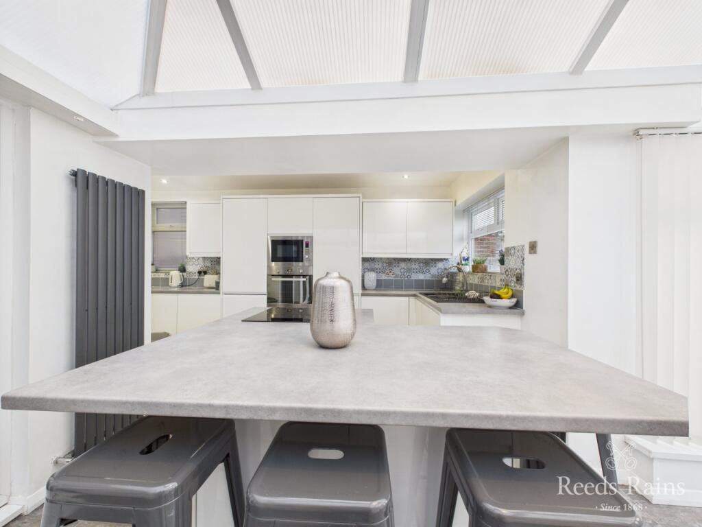 Kitchen/Conservatory