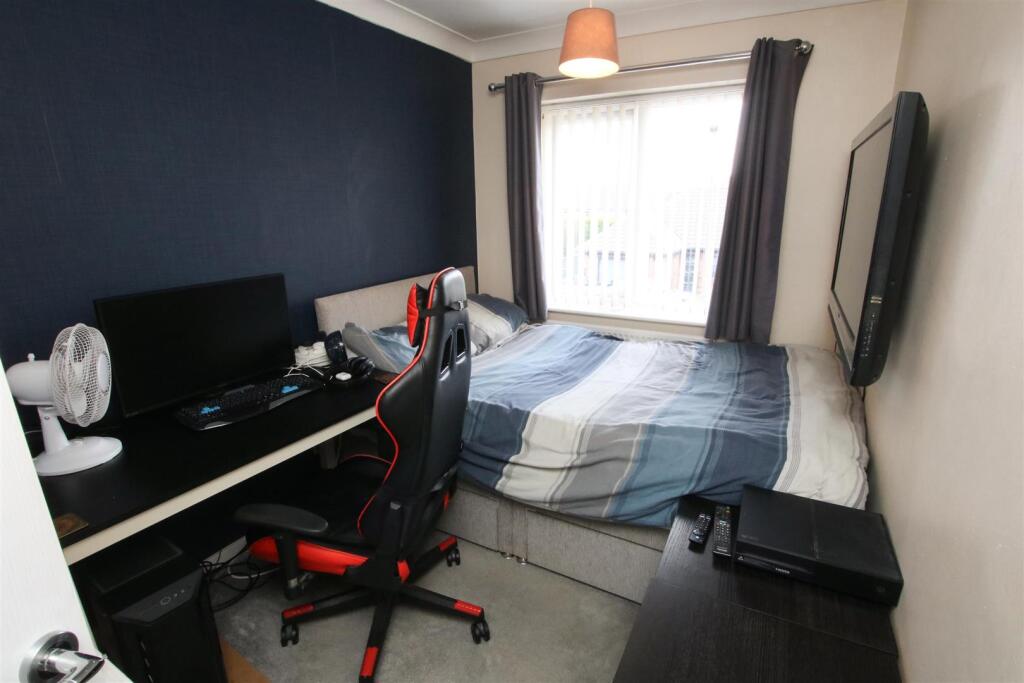 BEDROOM 3