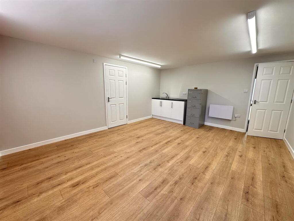 Reception Room/Office