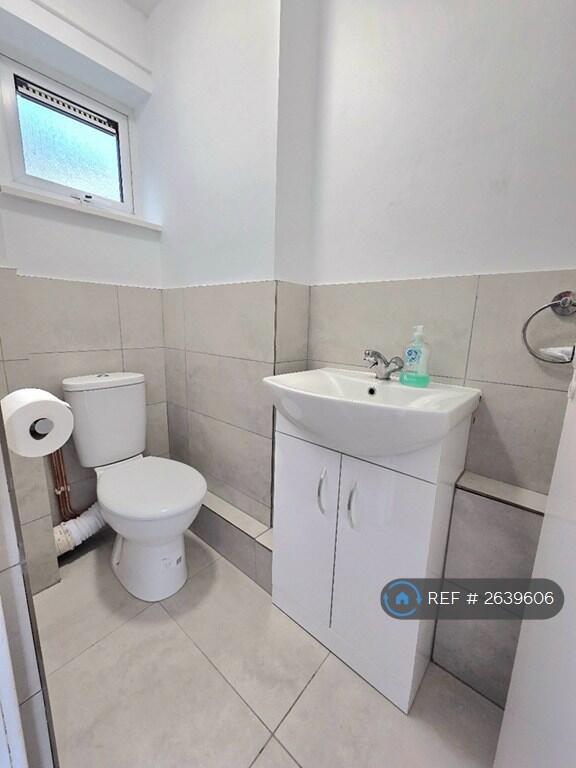 Downstairs Toilet (Wc)