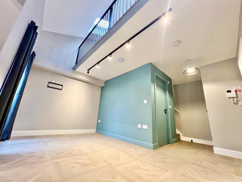 d16b2661-8441-46dd-bacc-97cf3f0edc92 2.jpg