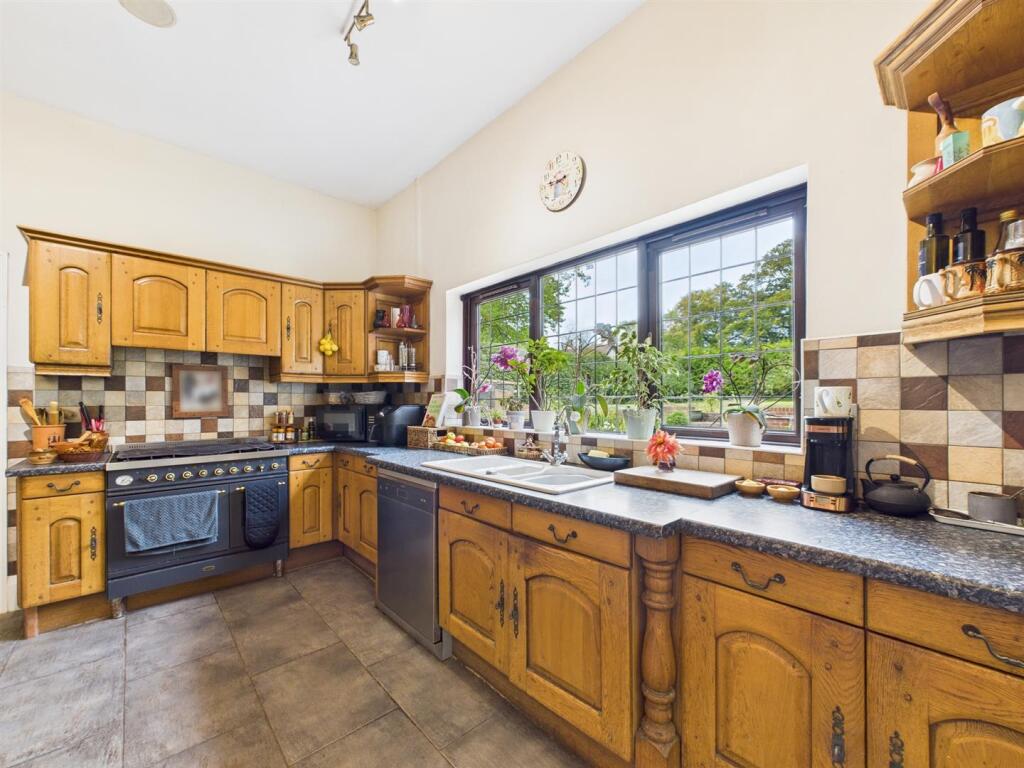 Open Plan Kitchen/Living/Dining Area