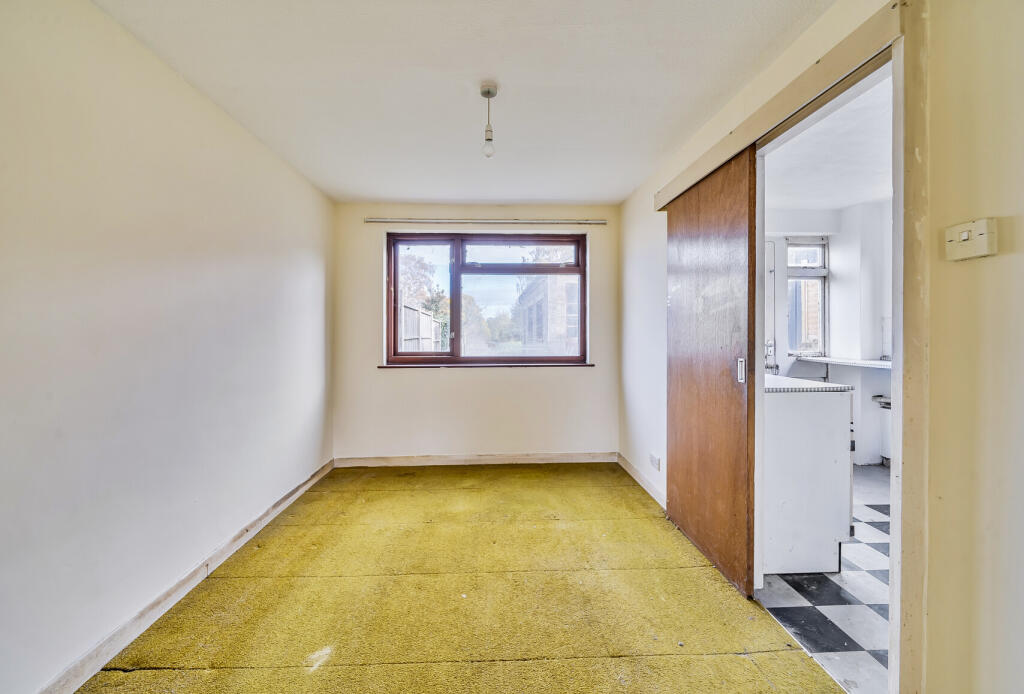 1373634-11-68ff75...