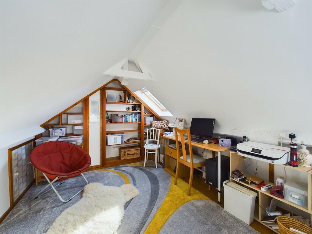 CAM02089G0-PR0325...