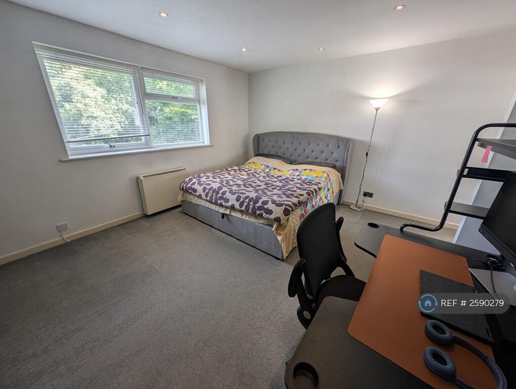 Double Bedroom 1