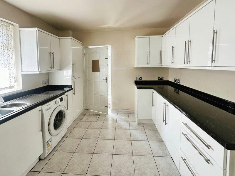 kitchen2