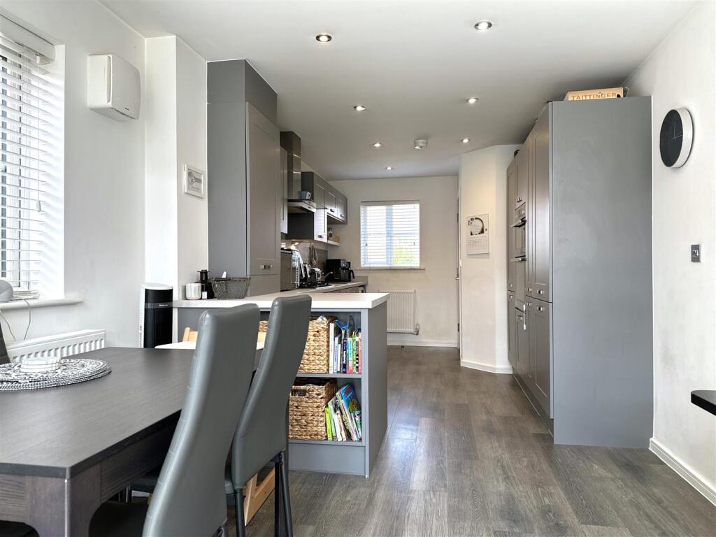Wonderful Dining Kitchen Space 189