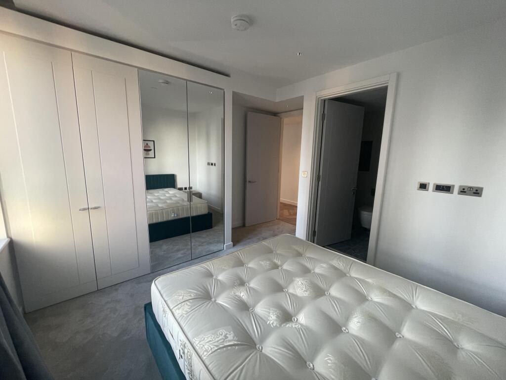1-segrave-walk-w2-1bn-1022426