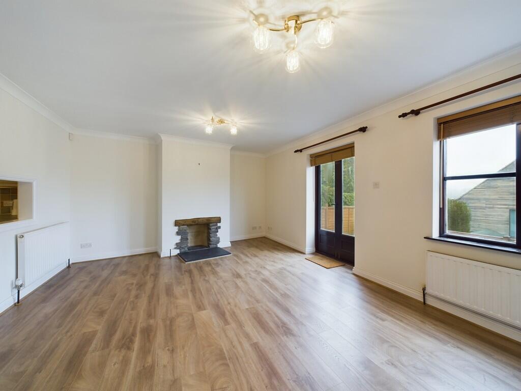 CAM02089G0-PR0194...