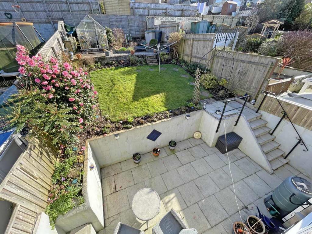 Holly Park Drive 46 Garden Front.jpg