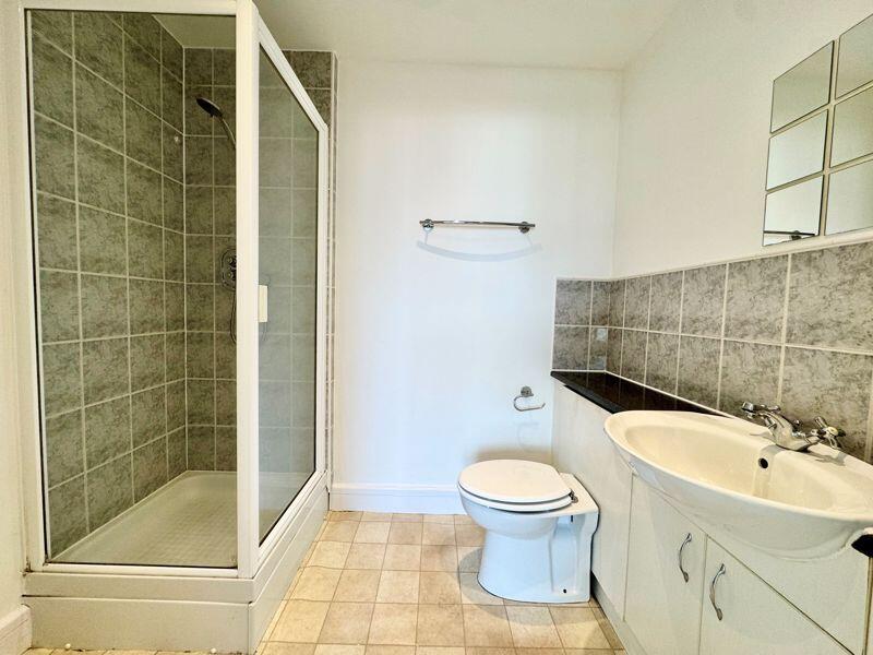 En-Suite Shower 
