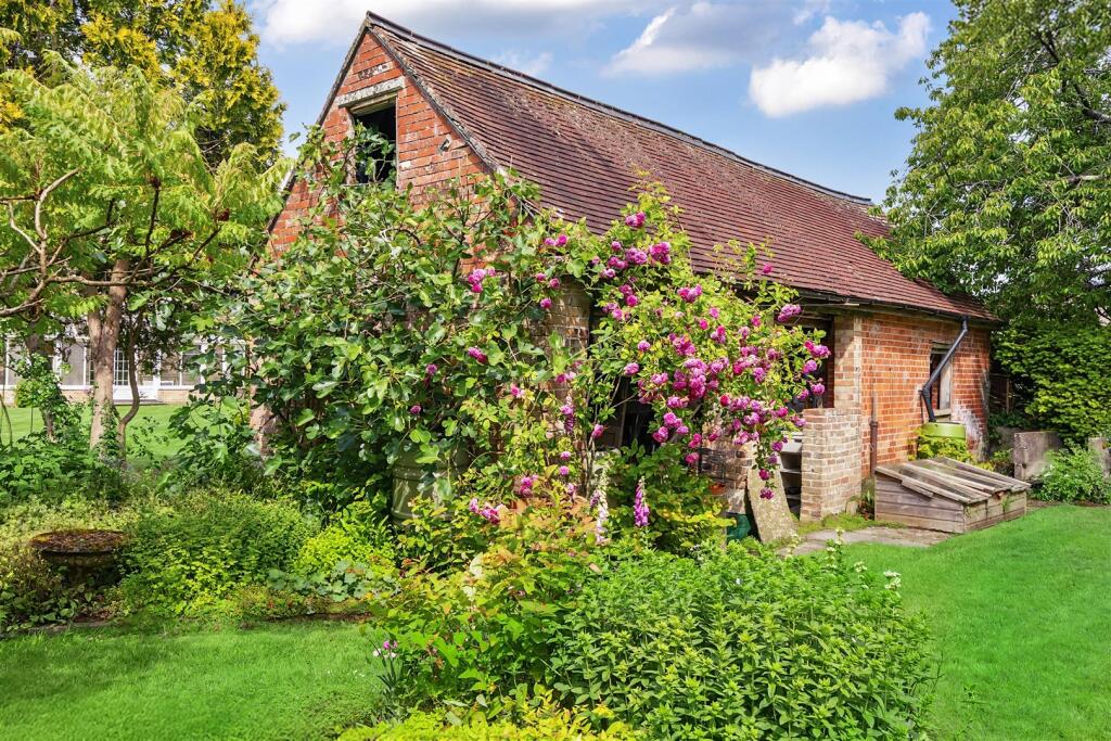 Outbuilding